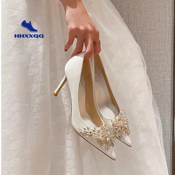2022 Bahar Yeni Beyaz Kadınlar Gelin Düğün Ayakkabı Sahte İpek Saten Taklidi Kristal Sığ Pompaları Stiletto Yüksek Topuk