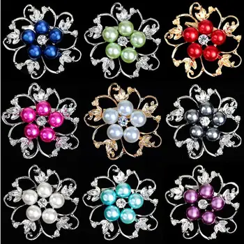 9 renkler Vintage Stil Benzetilmiş İnci Kristal Diamante Parti Broş Pins Kadınlar İçin Klasik Benzersiz Çiçek Broş Broş