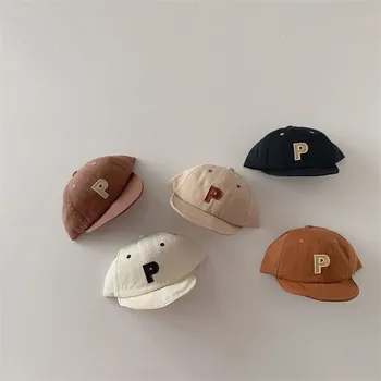 Katı Basit Mektup P Yumuşak kenarlı Ördek ucu Kap Bebek Erkek Vintage Çok Yönlü Beyzbol Kapaklar Yürümeye Başlayan Kızlar Ayarlanabilir Pamuk Şapkalar