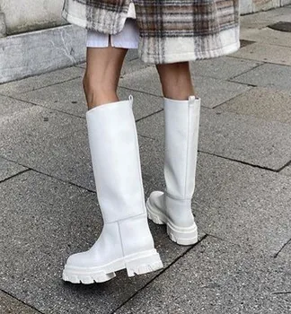 Lüks Marka Yeni INS Sıcak Tıknaz Topuklu Beyaz Çizmeler Moda Platformu Katı Yuvarlak Ayak Kadın Çizmeler Serin Kalın Alt günlük çizmeler