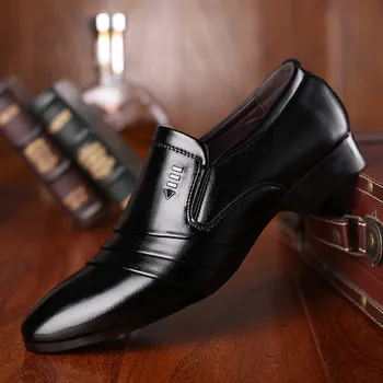 Moda Ofis Ayakkabı Erkekler Lüks İtalyan Elbise Loafer'lar Erkek deri ayakkabı Buty Siyah Elbise tasarım ayakkabı Erkekler 2022 Artı Boyutu 48