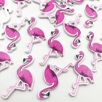 25/50/100 adet Deliksiz Flamingolar Ahşap Düğmeler Dikiş Düğmeleri Scrapbooking El Sanatları Aksesuarları 22 * 35mm WB689