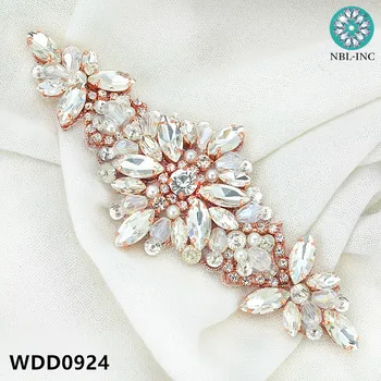 (1 ADET) gümüş gül altın gelin kemeri düğün aplike kristaller ile dikili demir düğün elbisesi WDD0924