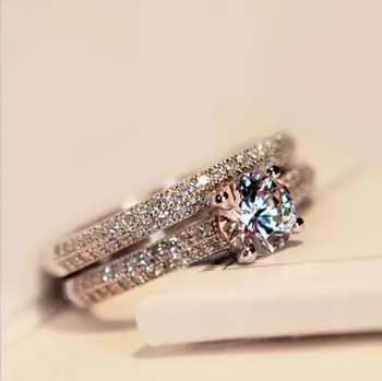 Lüks Beyaz Kristal gelin yüzüğü Seti Altın Renk Gümüş Renk Evlenmek Promise Aşk Yuvarlak Yüzükler Kadınlar için Nişan Ziyafet Takı