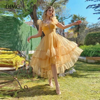 OIMG Altın Kısa balo kıyafetleri Cap Kollu Sevgiliye Katmanlı Organze Diz Boyu Örgün Parti Törenlerinde Lavanta Mezuniyet Elbise