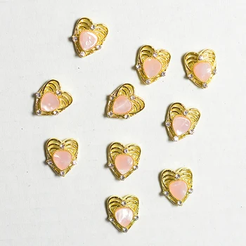 10 ADET Altın Hollow Kalp Rhinestones Mücevher Güzellik Glitter Çivi uğurlu takı Aksesuarları Metal 3D Tırnak Sanat Dekorasyon Üst