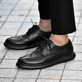 Rahat İtalyan Loafer'lar erkek ayakkabıları Düğün erkek Elbise Ayakkabı Bullock Hakiki Deri Resmi ayakkabı erkekler için lüks erkek Platformu