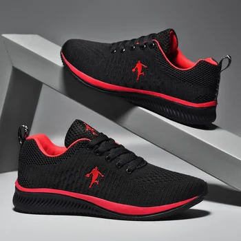 Marka Ultra hafif spor ayakkabılar Erkekler için Ucuz Spor Ayakkabı Örgü Nefes erkek Yaz Ayakkabı Rahat Yürüyüş Spor Ayakkabı Büyük boy 48