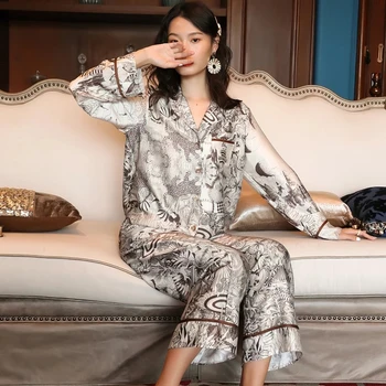 2022 Çiçek Baskılı Pijama Saten Pijama Seti Kadın Loungewear 2 Adet Uzun Kollu Pantolon Sıkı Gevşek Lüks Kıyafeti Gecelik